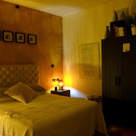 Da Coco E Mini,L'Angolo Per Ceramiste In Viaggio - Фаенца Екстер'єр фото